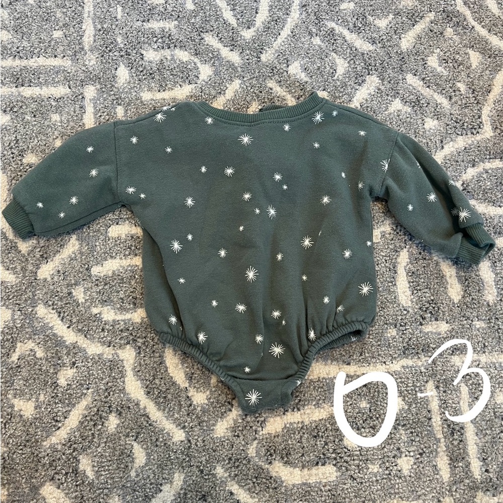 Grayson Collective Sweatshirt Bubble